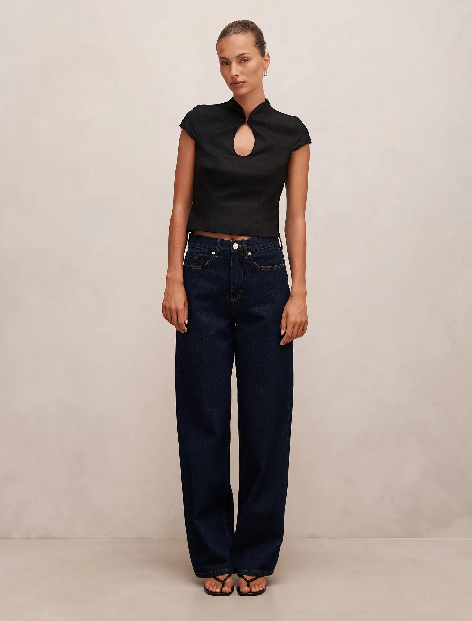 Ayla Keyhole Linen Top