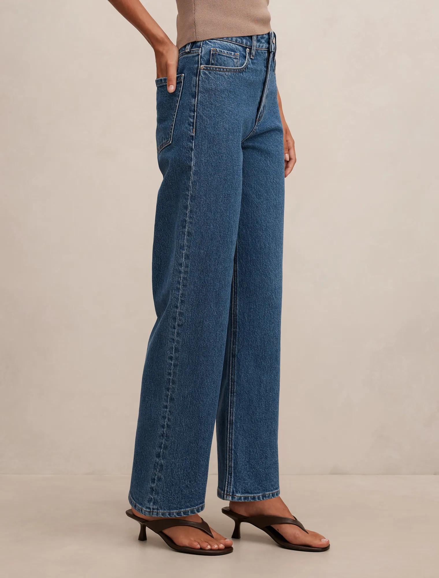 Nicki Mid Rise Straight Jean